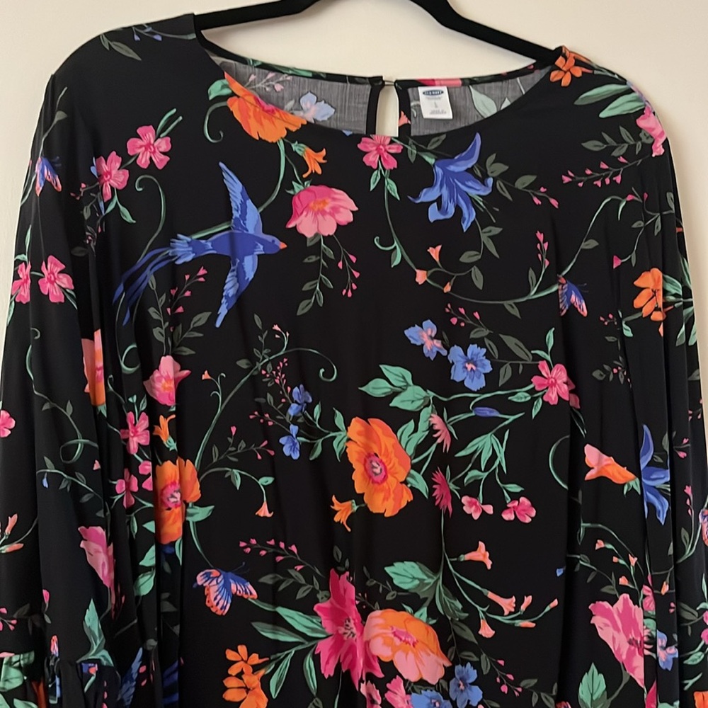 EUC Old Navy black floral dress with 3/4 sleeves